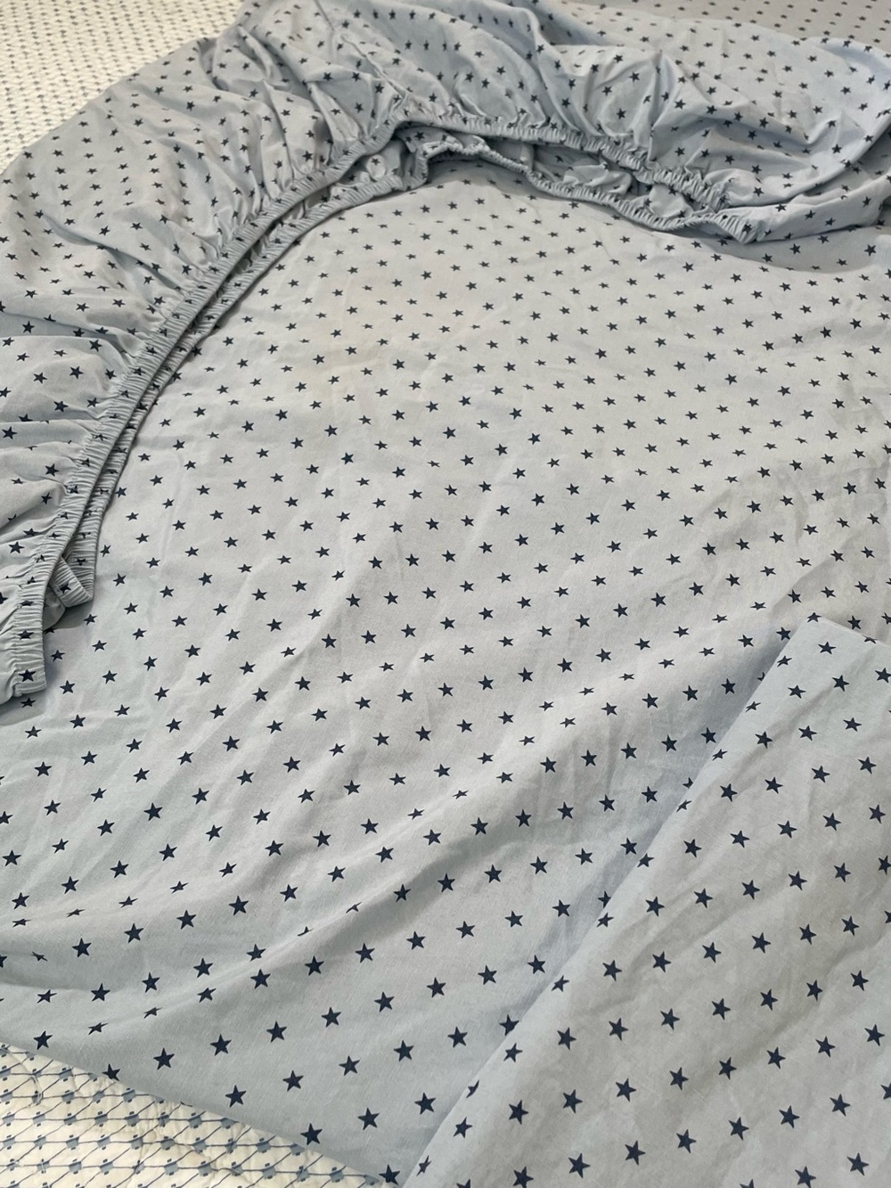 Tommy Hilfiger Light Denim w/Navy Stars 3 Pc Twin Sheet Set - Picture 4 of 6